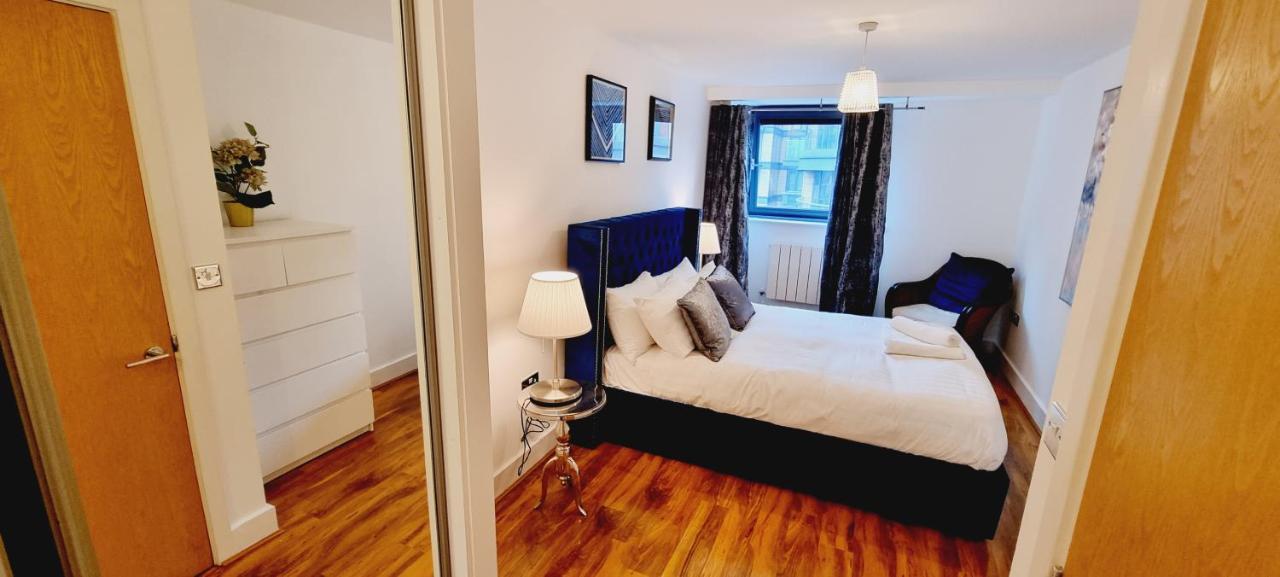 Waterside Apartment Canary Wharf Londýn Exteriér fotografie
